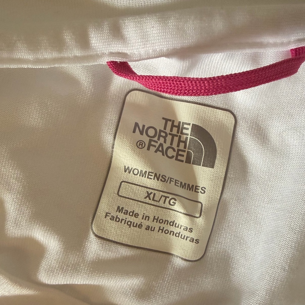 THE NORTH FACE SHORT SLEEVE REAXION AMP V-NECK T-SHIRT - Picture 4 of 4